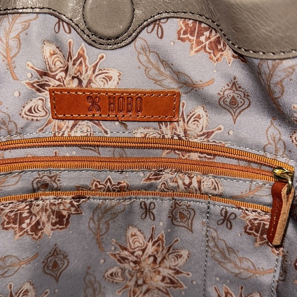 HOBO BAG - Picture 6 of 7